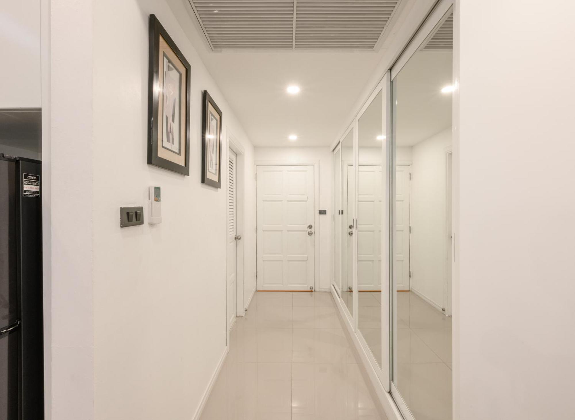 Jomtien Beachfront Stylish Studio , Stunning Seaview , Big Pool Exterior foto